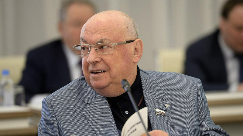 Старейший депутат Госдумы Владимир Ресин идет на перевыборы. Он поучаствует в праймериз ЕР в Москве