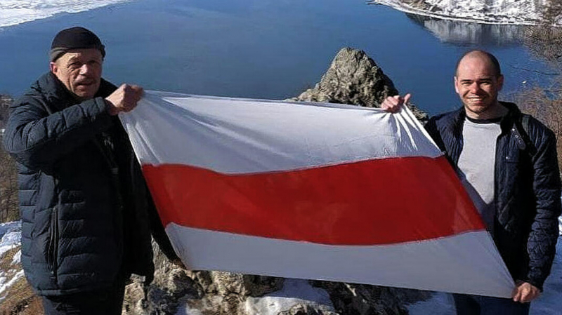 У главы штаба Навального в Иркутске оштрафовали 63-летнего отца — за публичную поддержку сына