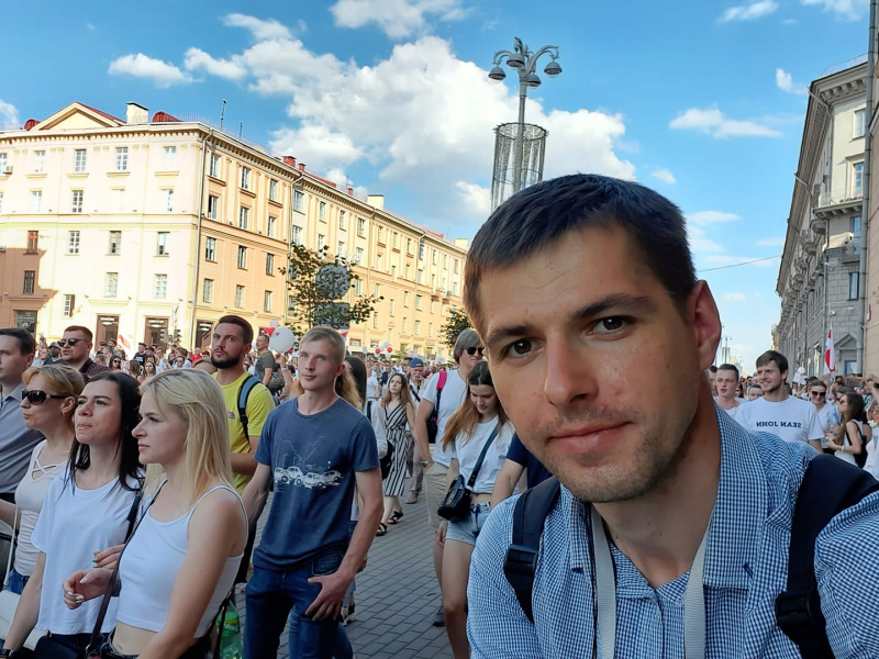 У минского корреспондента Настоящего Времени Романа Васюковича прошел обыск