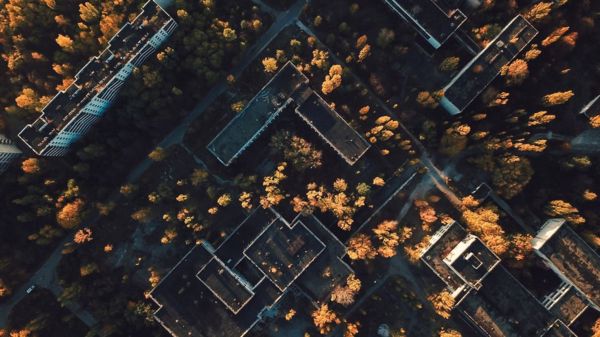 На Украине конфисковано 1500 бутылок водки из Чернобыля, следовавшей в Британию