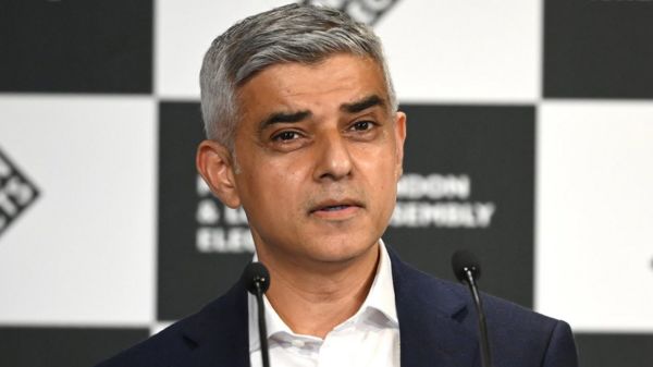 Садик Хан снова победил на выборах мэра Лондона. Он будет руководить столицей до 2024 года