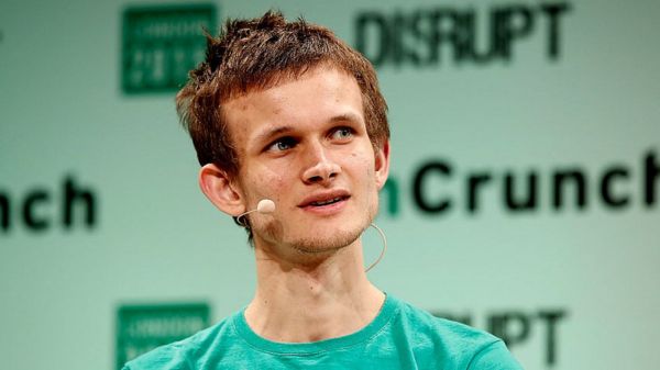 Коронавирус в мире: влияет ли прививка на менструацию; Сан-Марино будет прививать туристов "Спутником"