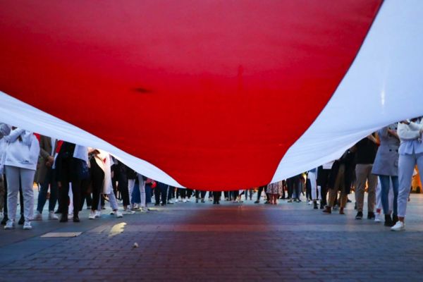 “Это еще не вечер”. Лукашенко запретил журналистам работать на несогласованных акциях. Власти получили право отключать интернет и телевидение