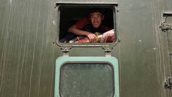 Конфликт на границе Таджикистана и Кыргызстана. Погибли 45 человек, президенты договорились о мире