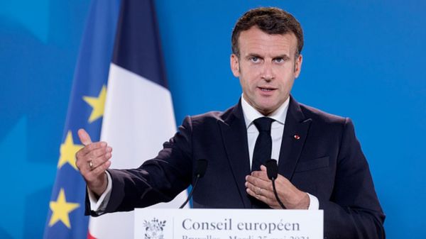 Макрон от лица Евросоюза потребовал немедленного освобождения Протасевича и его подруги