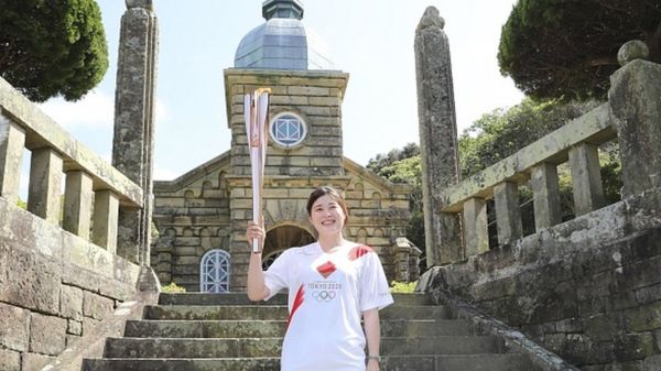 Коронавирус: ученые считают, что смертность в мире занижена вдвое; Covid-19 вынюхивают пчелы