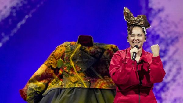 "Евровидение": Манижа и еще 25 артистов выступают в финале, аудиторию проверили на коронавирус