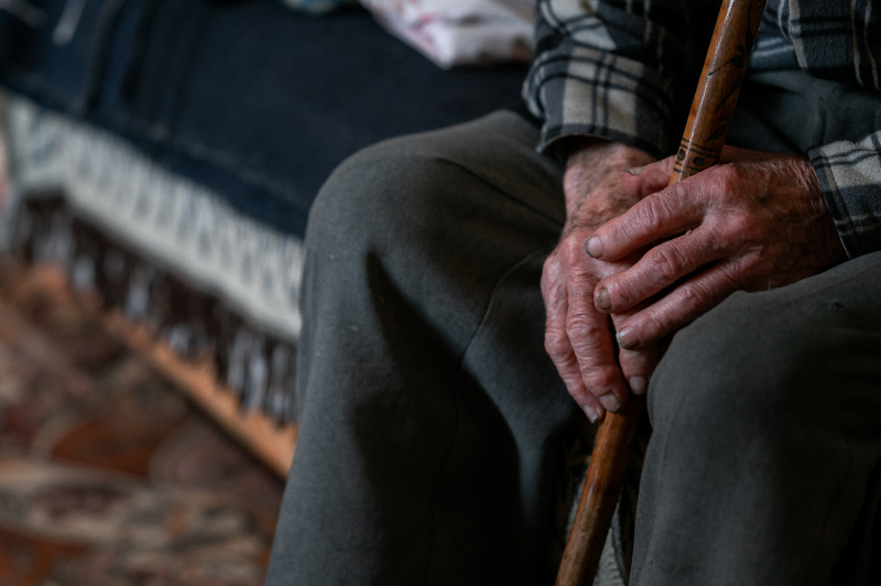 "Человек должен быть человеком. А я больше никто в этом обществе". Эмоциональный рассказ 94-летнего белорусского ветерана накануне 9 мая