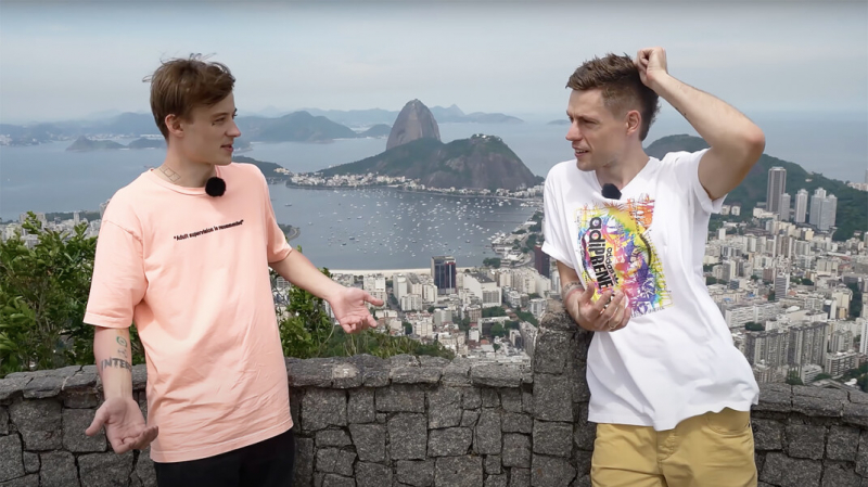 Дудь ответил блогеру Ивангаю, обвинившему его в трусости и цензуре из-за слов о войне России с Украиной