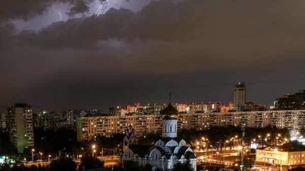 Первый импичмент "единороссу" от оппозиции. Как в московских Раменках развернулась борьба за кресло главы района