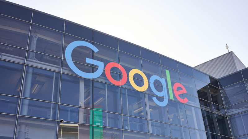 Google впервые подала иск к Роскомнадзору. Компания оспаривает требование удалить ролики о протестах