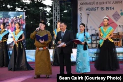 "Я считаю Туву своей второй родиной". Почему музыкант из США выучил тувинский язык и уже 18 лет живет в Кызыле