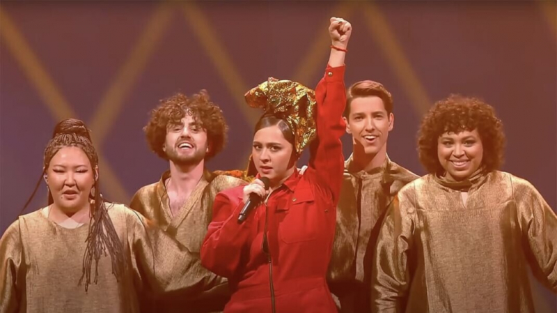 Манижа вошла в десятку финалистов &laquo;Евровидения&raquo; и запустила проект об участвовавших в её выступлении женщинах