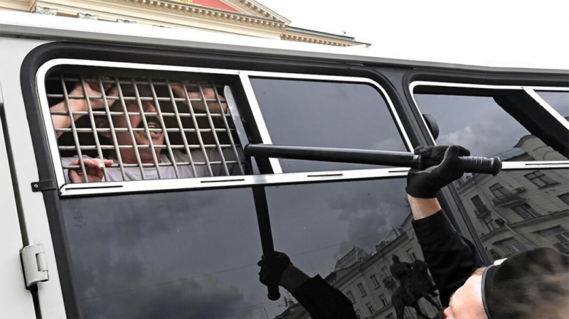 МВД объяснило законом о личных данных отказ раскрывать сведения об 11 000 задержанных на акциях протеста