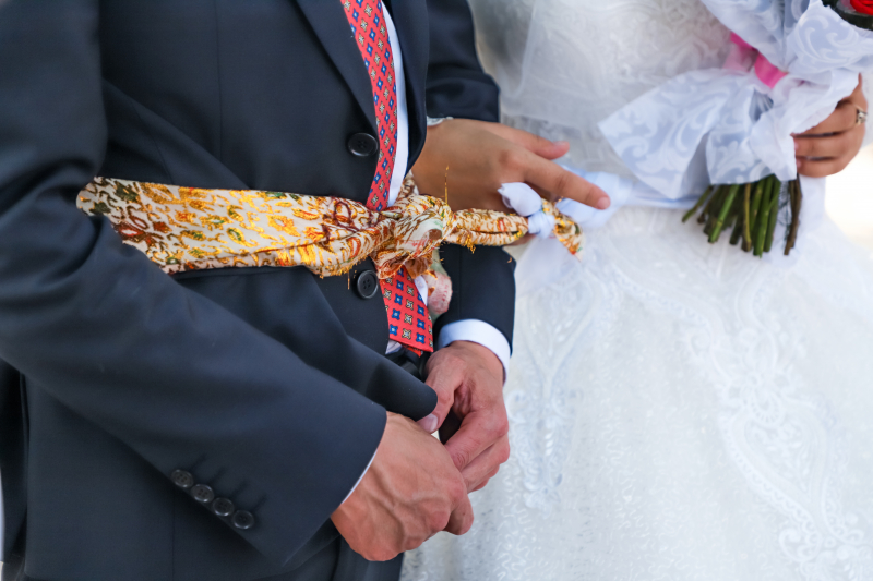 Не больше 100 гостей: в Кыргызстане предложили запретить пышные свадьбы и юбилеи