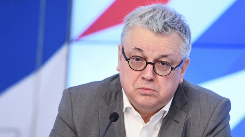 Ректор ВШЭ предупредил о политических рисках перехода среднего класса в бедность