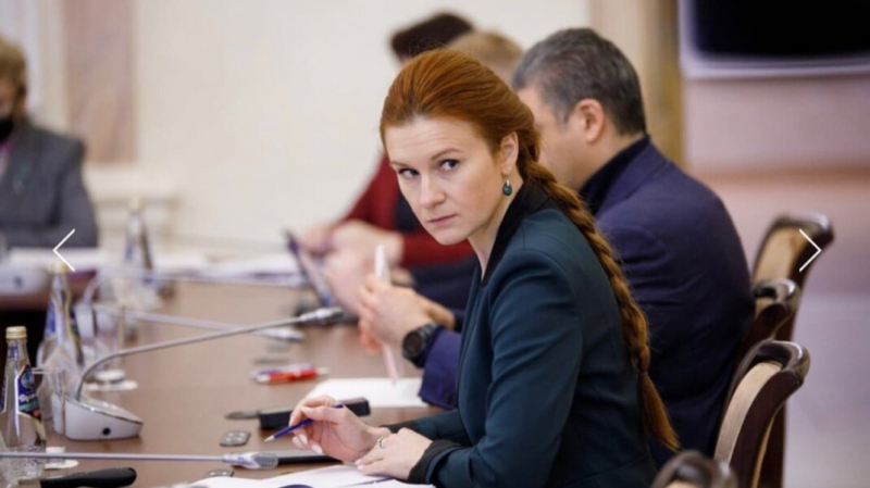 Сотрудница RT Бутина призвала наградить полицейского, &laquo;непроизвольно&raquo; застрелившего мужчину