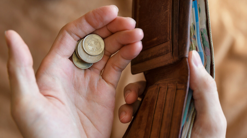 Треть россиян заявили о возможной потере заработка из-за длинных майских каникул