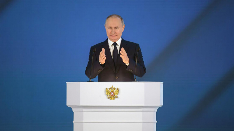 &laquo;Варварское преступление&raquo;. Путин впервые прокомментировал стрельбу в Казани &mdash; спустя два дня