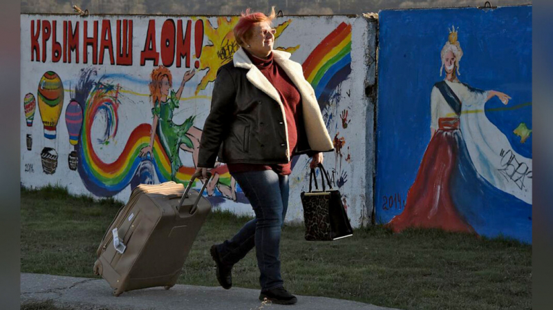 Вице-премьер: россияне ездят в другие страны из-за «пропаганды» заграничного отдыха