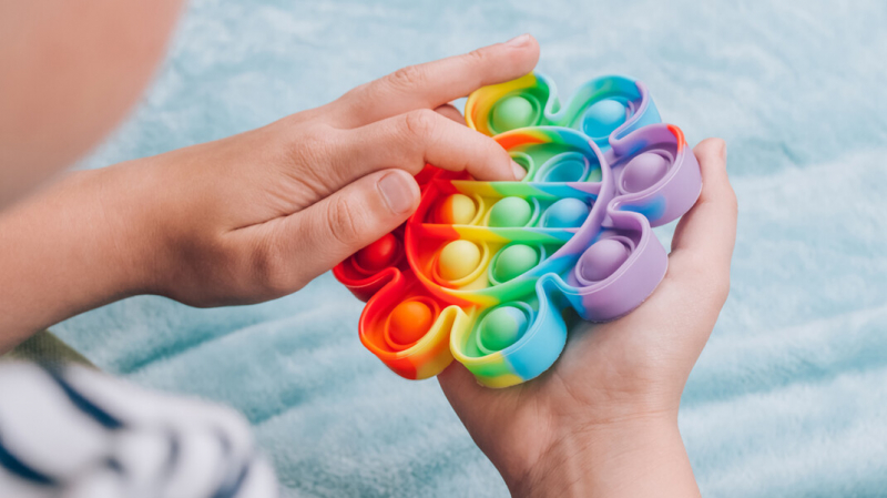 Власти проверят влияние на детей антистресс-игрушек. Они стали популярны благодаря TikTok