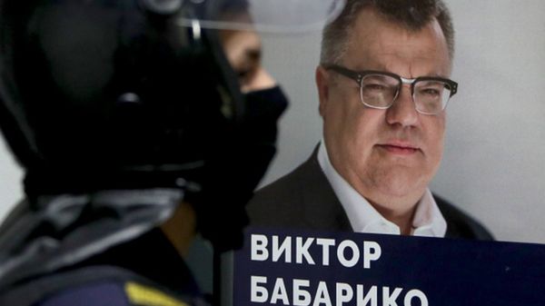 Дайджест: Меркель хочет закрыть ЕС для британцев, в московские рестораны пустят только с QR-кодом