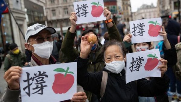 Разгром либеральной прессы Гонконга: газете Apple Daily грозит закрытие