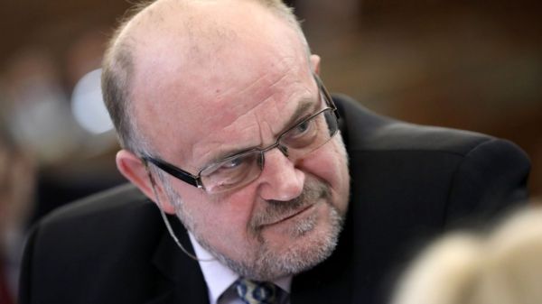 Латвия подозревает в шпионаже экс-главу МВД. Ранее его обвиняли в связях с КГБ СССР