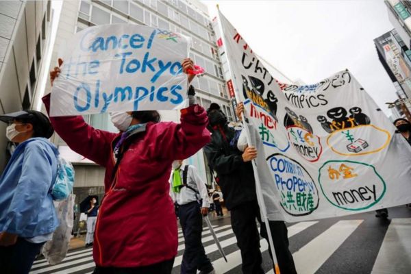 Коронавирус: в Москве рекорд заболевших второй день подряд, в мире теперь доминирует "Дельта"