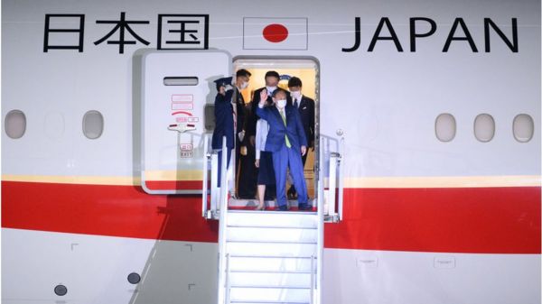 Прогулки, встречи, портреты на песке: в Корнуолле все готово к началу саммита G7