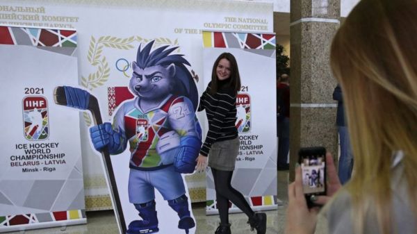 Чемпионат мира по хоккею 2021 года пройдет в Латвии. Турнир забрали у Беларуси