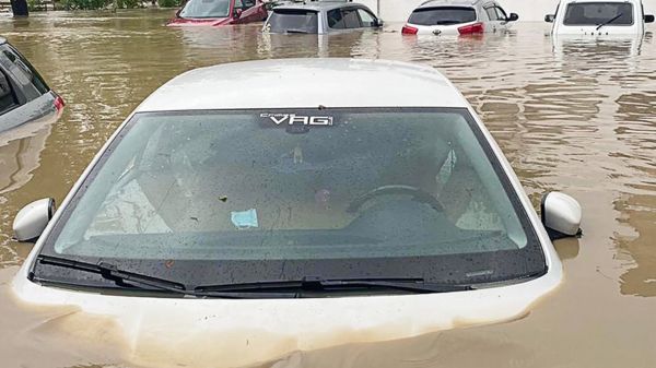 Керчь затопило после ливня. Фотографии