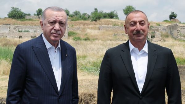 Президенты Эрдоган и Алиев в Шуше подписали декларацию о союзничестве