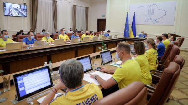 Триумф Англии и Украины на Евро-2020. Как болельщики переживали и праздновали в Киеве и Лондоне &ndash; фотографии