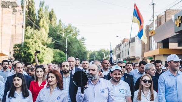 Пашинян или Кочарян? Никто не знает, кто победит на выборах в Армении
