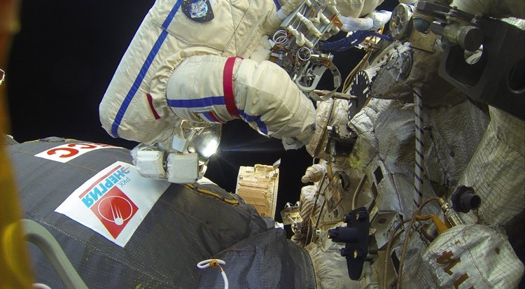 Как работа в космосе влияет на организм человека?