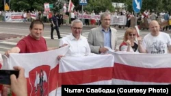 На границах Литвы и Польши с Беларусью — многодневные пикеты. Среди требований — ускорить принятие санкций против Лукашенко