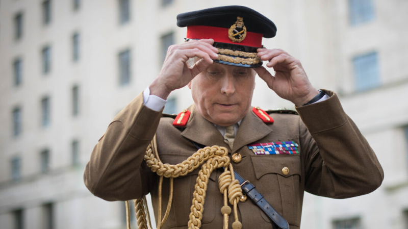 «Не могу спать по ночам». Глава генштаба Британии заявил о риске войны с Россией