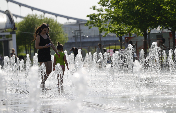 "Оранжевый" уровень опасности в Москве продлен до четверга