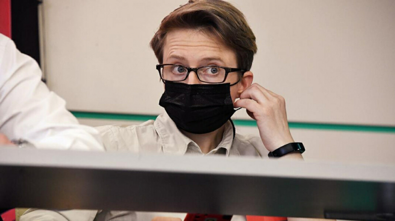 Полиция задержала нацболов, вышедших в поддержку арестованного координатора &laquo;Другой России имени Лимонова&raquo;