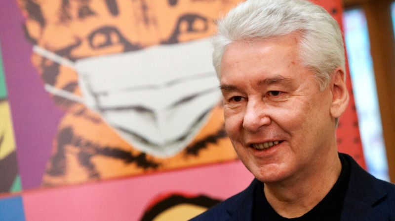 Собянин заявил, что сделал прививку в мае прошлого года. Хотя испытания &laquo;Спутника V&raquo; начались только в июне