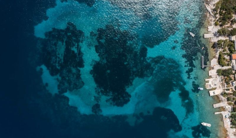 Спутниковый снимок раскрыл загадочную находку на дне побережья Хорватии