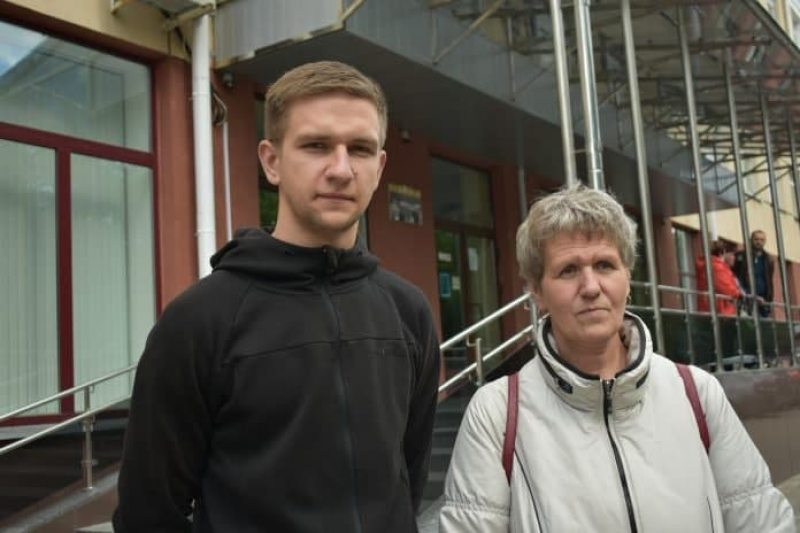 Сына Каневской, доверенного лица Тихановской, приговорили к 3 годам за негативные комментарии в адрес силовиков