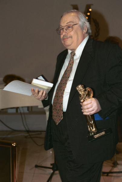 Умер создатель программы "Взгляд", журналист Анатолий Лысенко