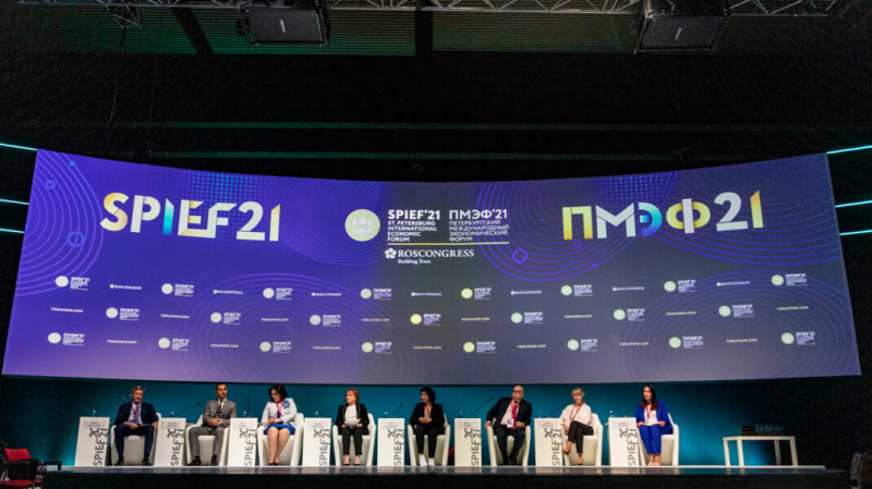 В Петербурге перенесут все концерты, запланированные на дни ПМЭФ, Евро-2020 и &laquo;Алых парусов&raquo;