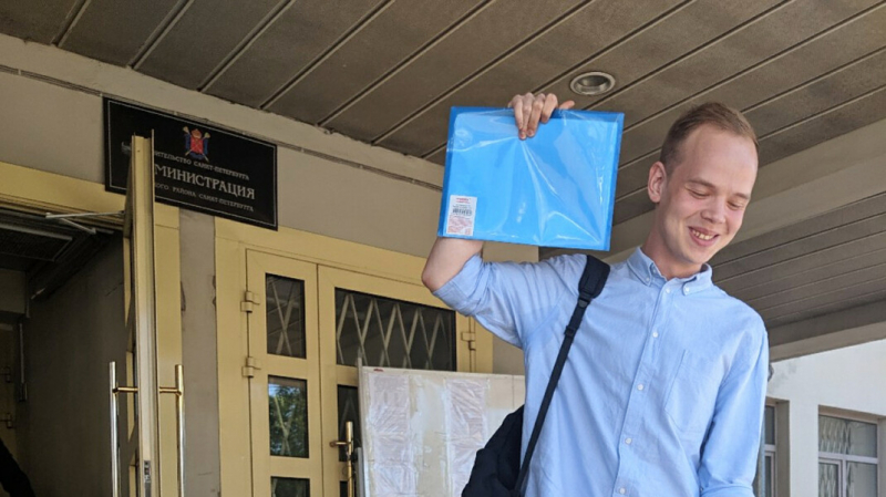 В Петербурге студент объявил голодовку из-за политического давления. Вуз пообещал отреагировать через неделю