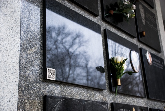 В России запущен сервис для создания &laquo;страниц памяти&raquo; об умерших с доступом по QR-коду 