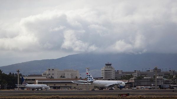 Грузовой "Боинг-737" рухнул в океан в американском штате Гавайи