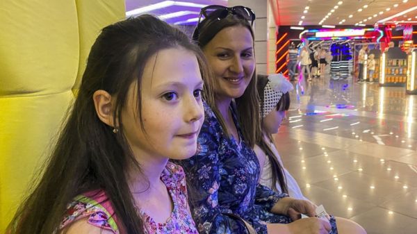 Почему российские матери становятся одиночками и как справляются с бедностью. Три истории