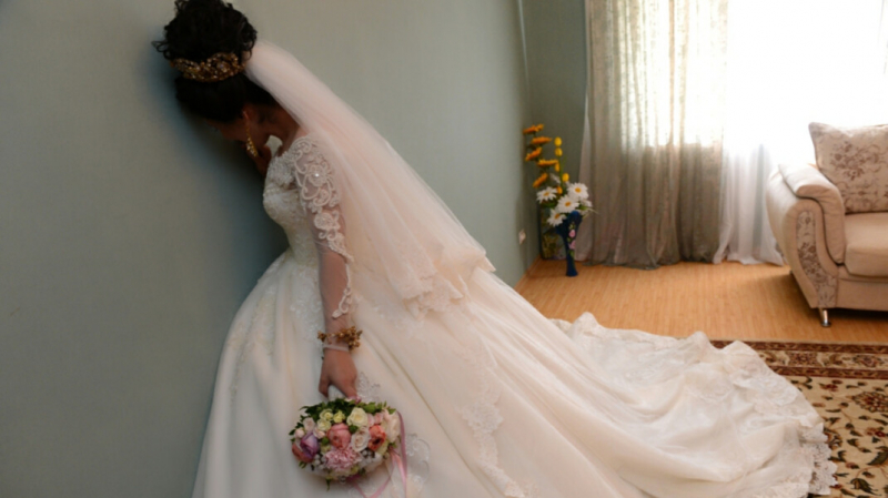 18-летняя девушка сбежала из Дагестана в Швецию. Ей угрожали убийством и заставляли выйти замуж